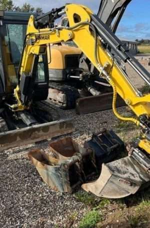 2020 Yanmar SV26 excavator with bucket package