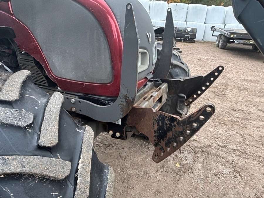 2016 Valtra A93 Tractor with front loader - Image 46