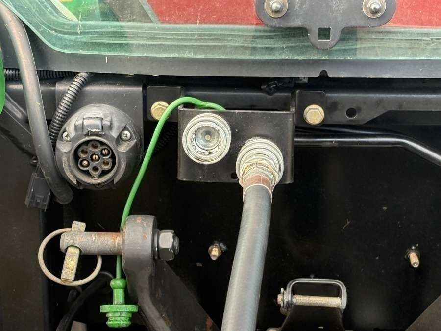 2008 John Deere 3520 Tractor - Image 6