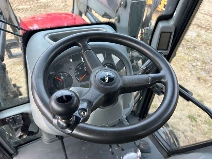 2005 Valtra C130 with snow thrower Tractor - Image 50
