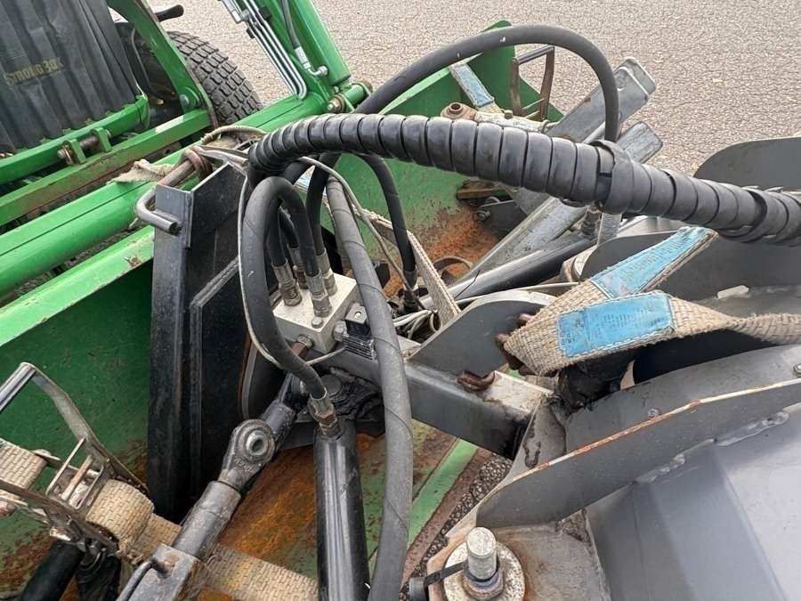 2008 John Deere 3520 Tractor - Image 52
