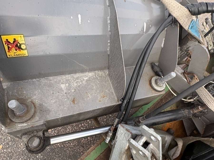2008 John Deere 3520 Tractor - Image 54
