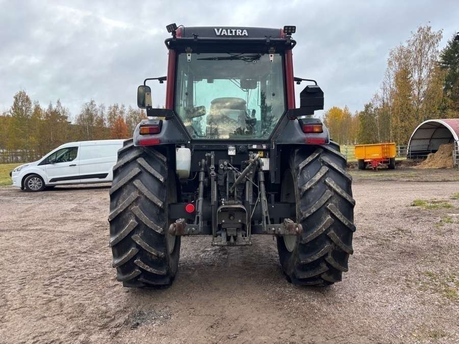2016 Valtra A93 Tractor with front loader - Image 55
