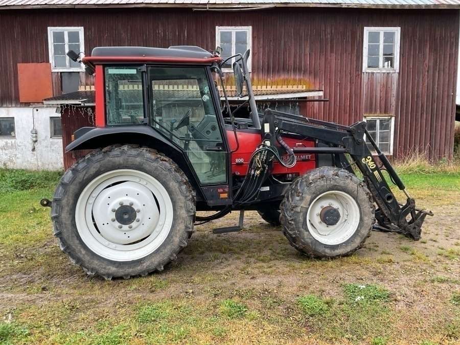 1998 Valtra Valmet 800 Four-Wheel Drive Tractor - Image 57