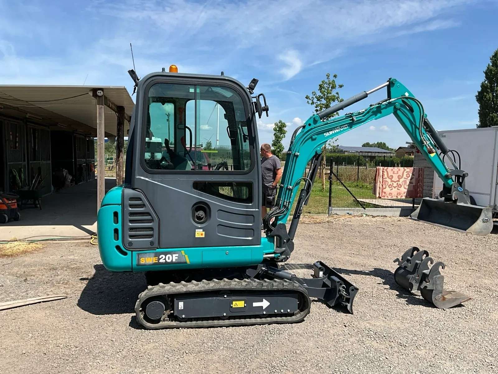 2022 Sunward SWE20F Mini Excavator - Image 7