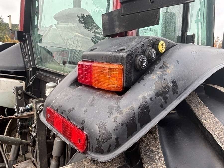 2016 Valtra A93 Tractor with front loader - Image 59