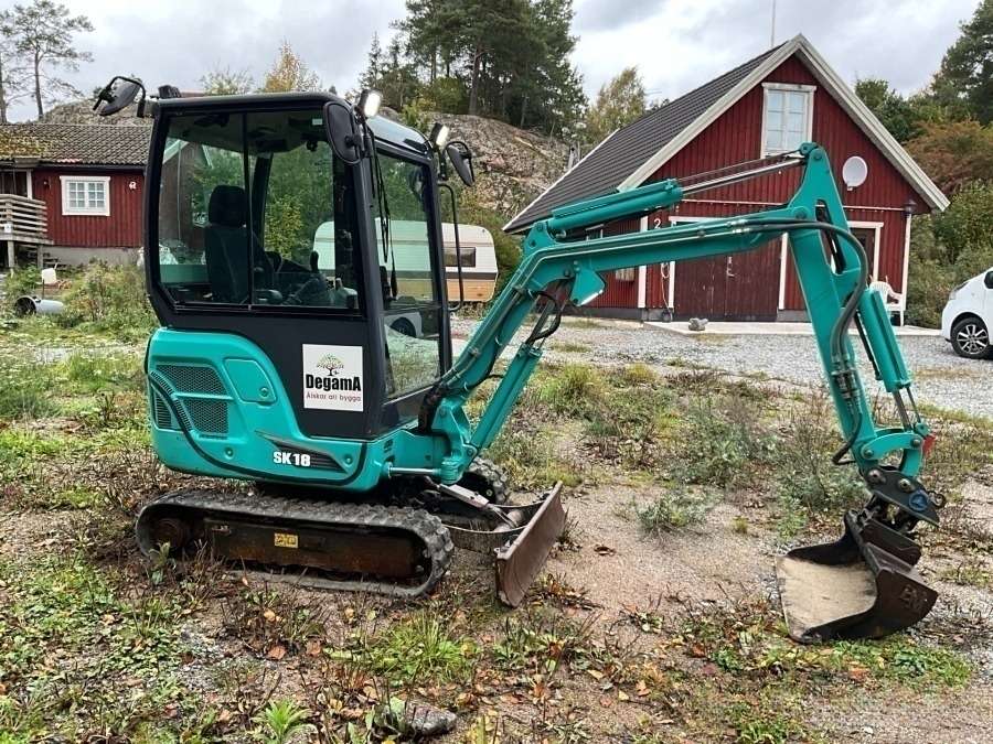 2017 Kobelco SK18 excavator with machine trailer and attachments - Image 54