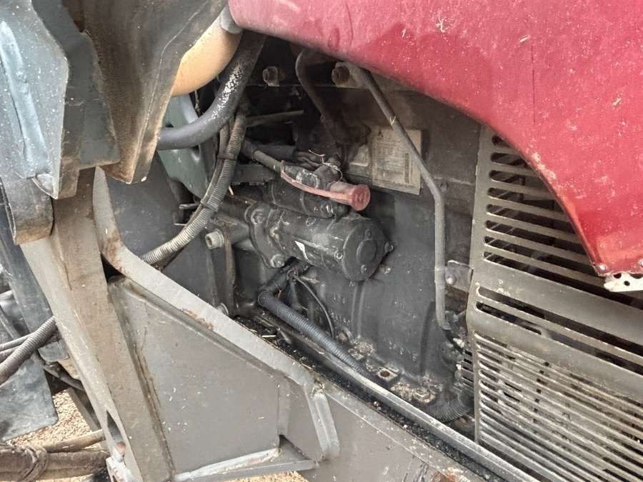 2016 Valtra A93 Tractor with front loader - Image 61