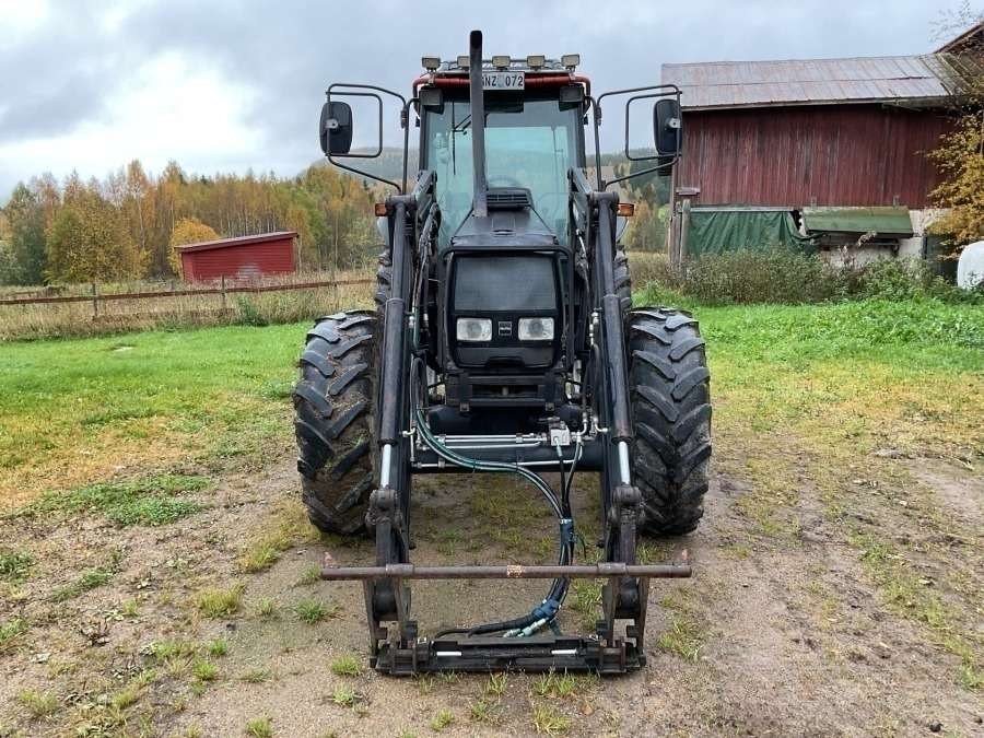 1998 Valtra Valmet 800 Four-Wheel Drive Tractor - Image 63