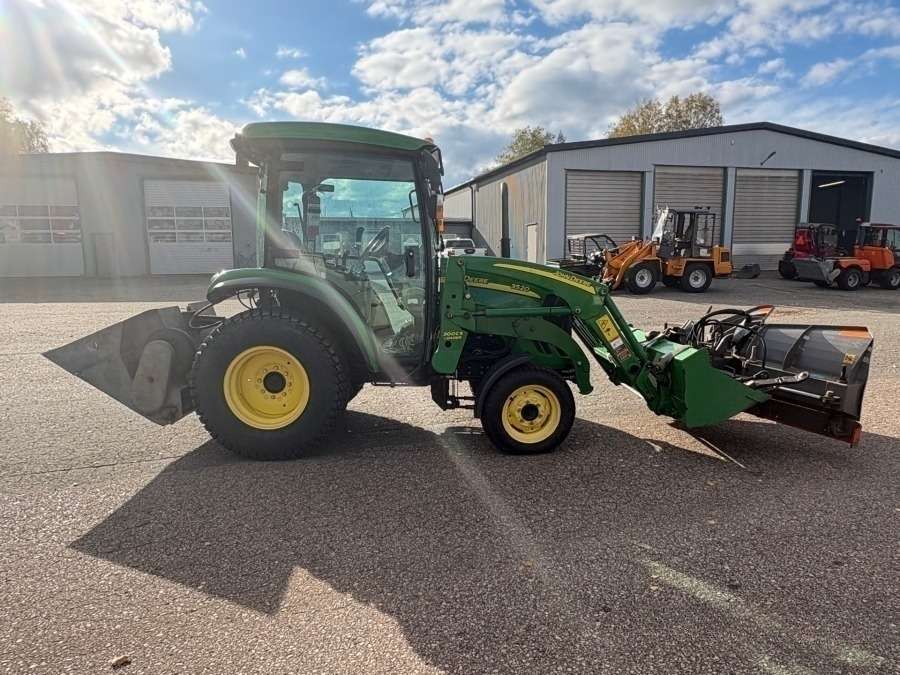 2008 John Deere 3520 Tractor - Image 65
