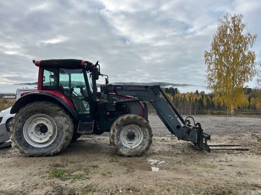 2005 Valtra C130 with snow thrower Tractor - Image 67