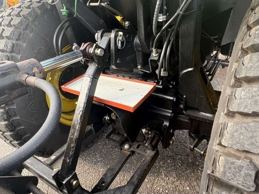 2008 John Deere 3520 Tractor - Image 8