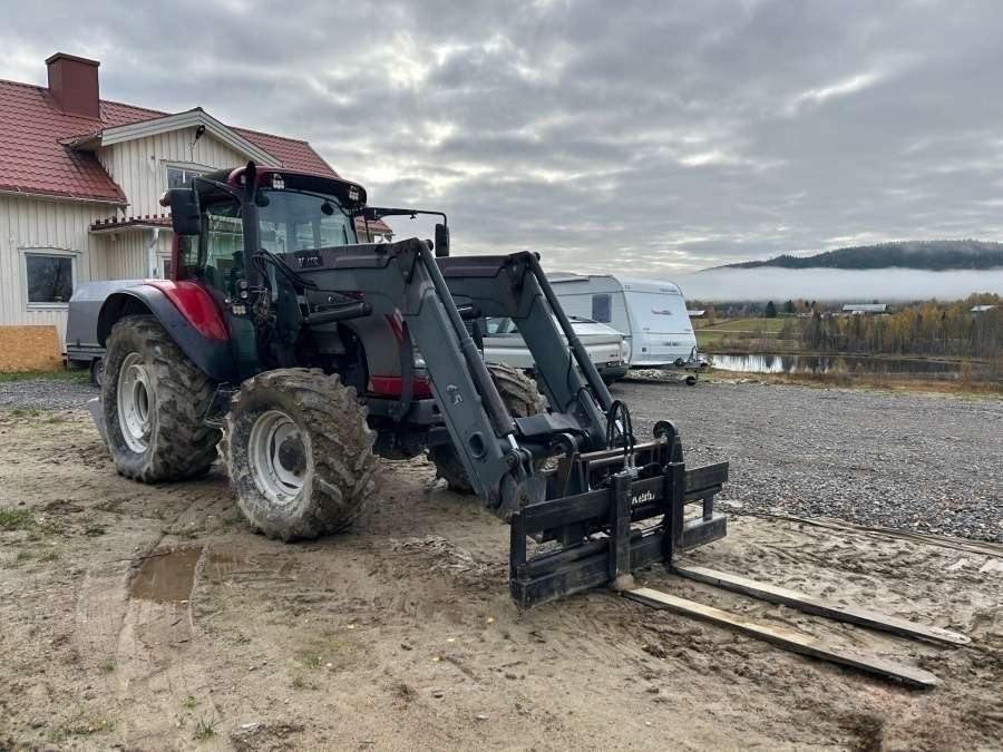 2005 Valtra C130 with snow thrower Tractor - Image 78