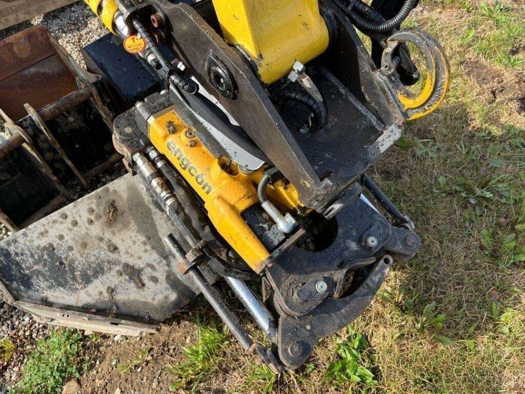 2020 Yanmar SV26 excavator with bucket package - Image 10